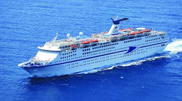 Cruise & Maritime Cruise Ship
