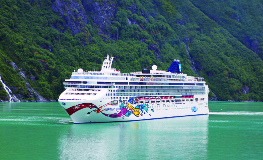 NCL Norwegian Jewel Cruise Ship 2024 / 2025